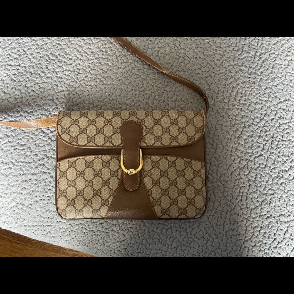 Authentic Gucci crossbody bag